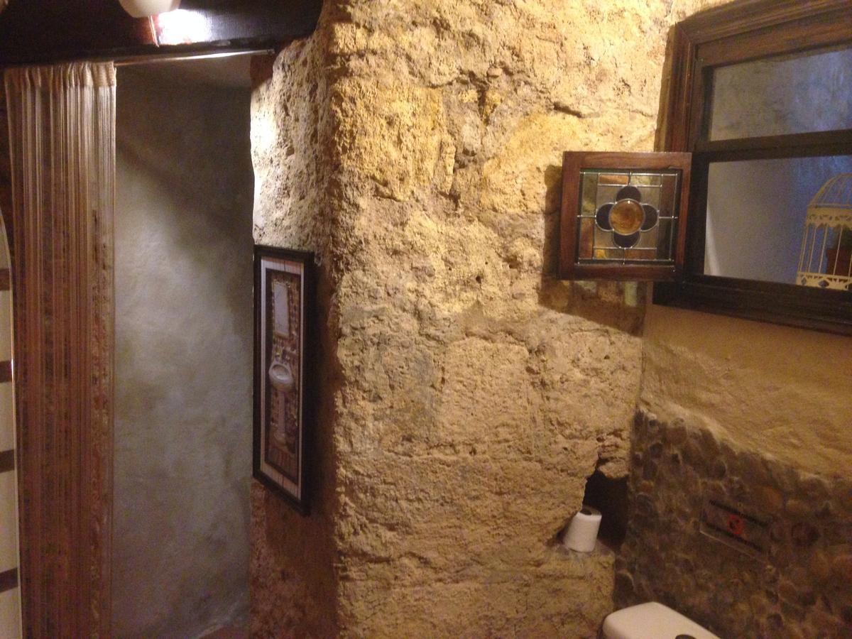 Casas Andrea La Cueva *